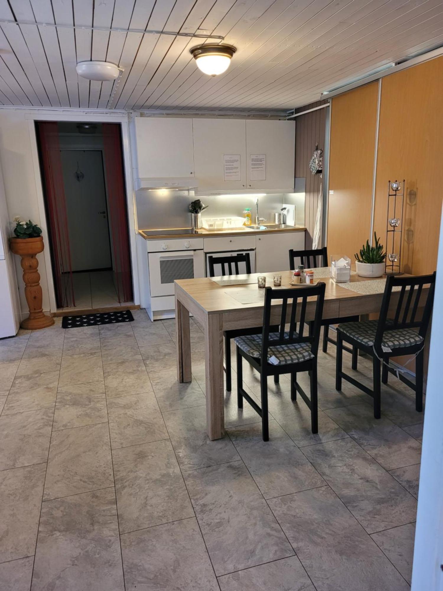 Karlstorp 4 Km Fran Виммербю Экстерьер фото